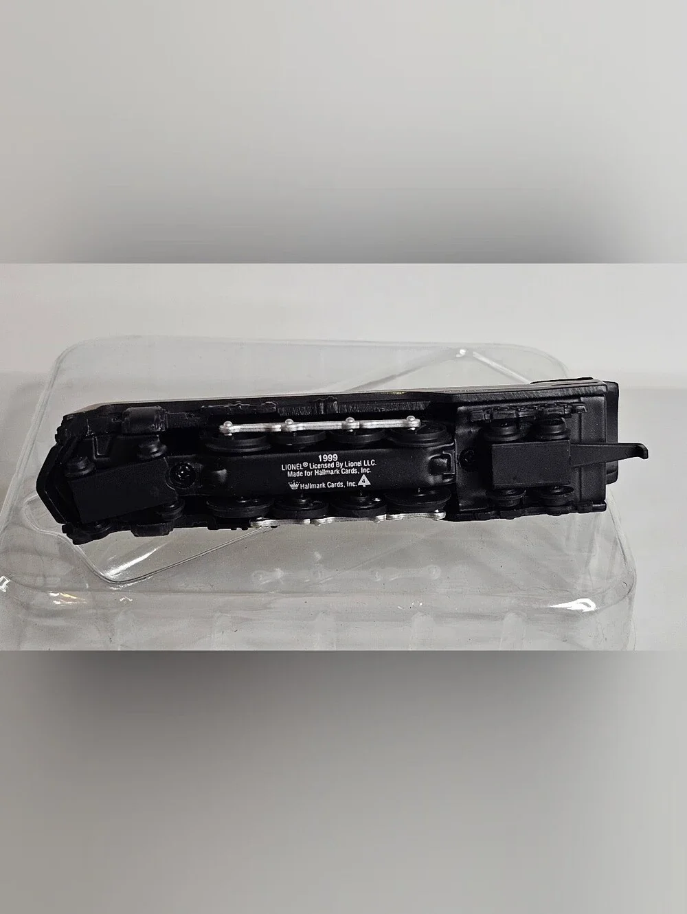 Hallmark Keepsake 1999 Lionel 746 Norfolk & Western Steam Locomotive Ornament #4